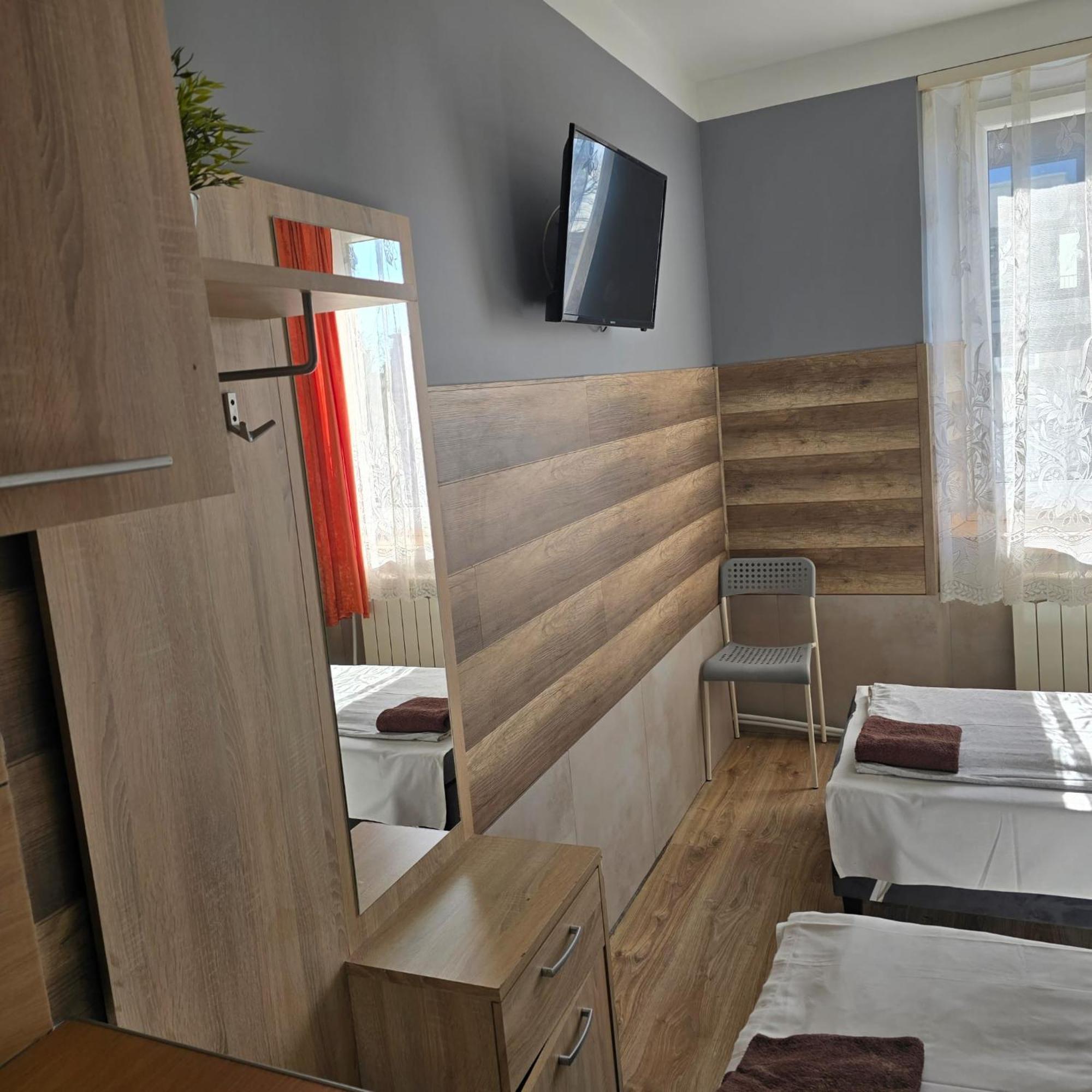 Pokoje Goscinne Polo Częstochowa Extérieur photo