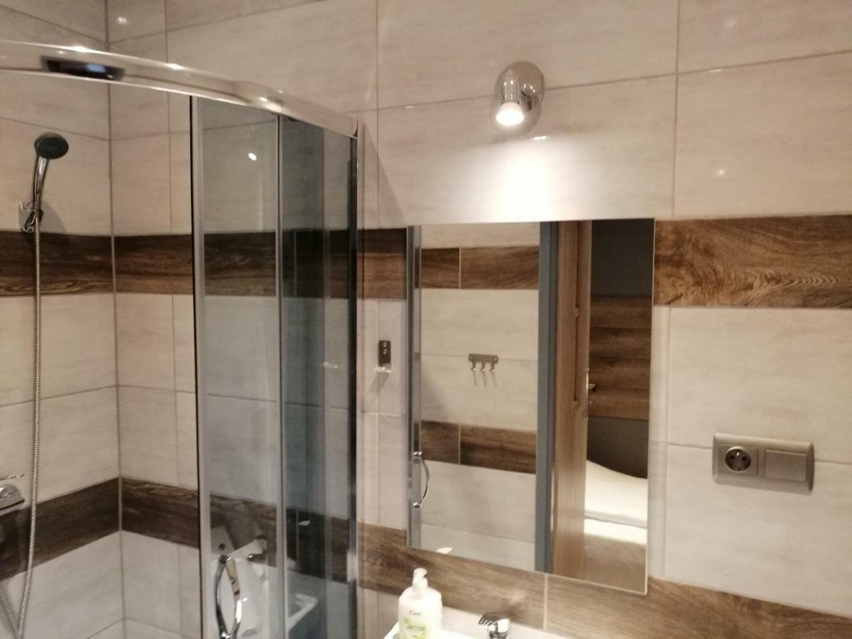 Pokoje Goscinne Polo Częstochowa Extérieur photo